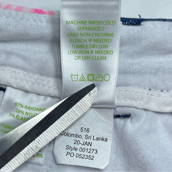 LILLY PULITZER Callahan Knit "On The Vine Floral" Print Blue Pink Stretch Size 2 - Picture 6 of 9